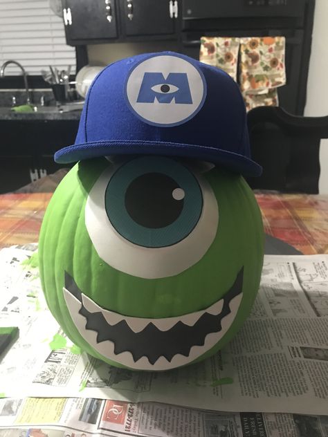 Mike Wazowski Pumpkin Painting, Up Pumpkin Painting, Monster Inc Pumpkin Ideas, Monsters Inc Pumpkin Painting, Pumpkin Competition Ideas, Monsters Inc Pumpkin, Mike Wazowski Pumpkin, Pumpkin Competition, Disney Pumpkin Painting