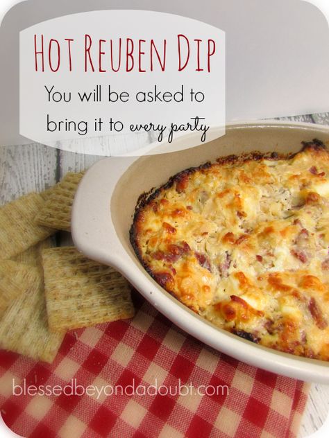 Hot Reuben Dip, Dips Savory, Reuben Dip Recipe, Reuben Dip, Diy Easy Recipes, Favorite Dips, Hot Dip, Football Food, Yummy Dips