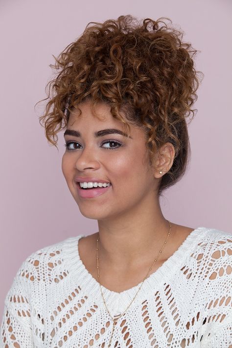 Spring Break Hairstyles, Pineapple Hairstyle, Curly Hair Pictures, Curly Braided Hairstyles, Elegance Hair, Natural Hair Men, Visor Hairstyles, All Things, Easy Hair Cuts