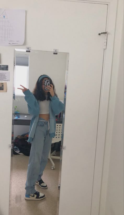 jordan 1 obsidians, blue Blue Jordan 1 Outfit Women, Obsidian Outfit, Outfit With Jordan 1, Girl Jordans, Trendy Outfits With Sweatpants, Jordan Outfits Womens, Sister Fashion, Outfits With Jordan 1s Fashion Styles, Women Jordans