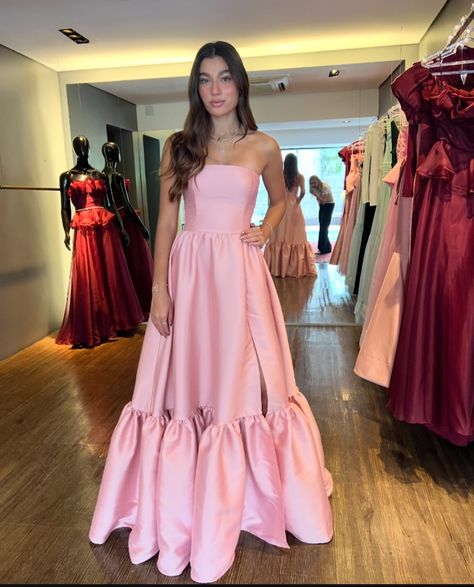 Bday Decor, Prom Dresses Simple, Satin Ball Gown, Formal Occasion Dress, Strapless Evening Dress, Wedding Dresses With Flowers, Wedding Flower Girl Dresses, 2025 Vision, Ball Gowns Evening