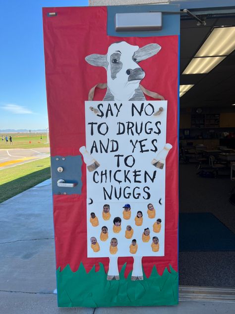 Drugfree Door Ideas, Red Ribbon Week Door Decoration, Red Ribbon Week Decorations Schools, Red Ribbon Door Decorating Ideas, Red Ribbon Week Door Decorating Ideas, Red Ribbon Week Bulletin Board Ideas, Red Ribbon Door Ideas Schools, Red Ribbon Week Poster Ideas, Red Ribbon Week Ideas