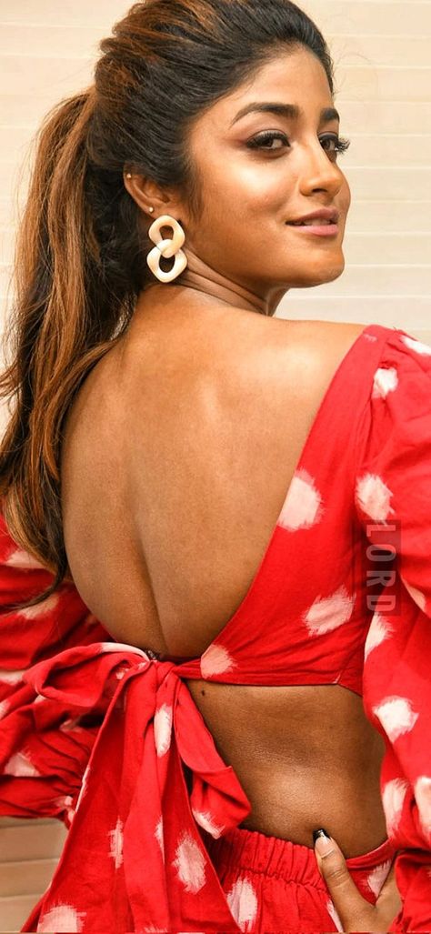 Dimple Hayathi, Anupama Parameswaran, Beautiful Smile Women, Bollywood Celebrities, Bollywood Actress, Backless Dress, Actresses, Celebrities, Beauty