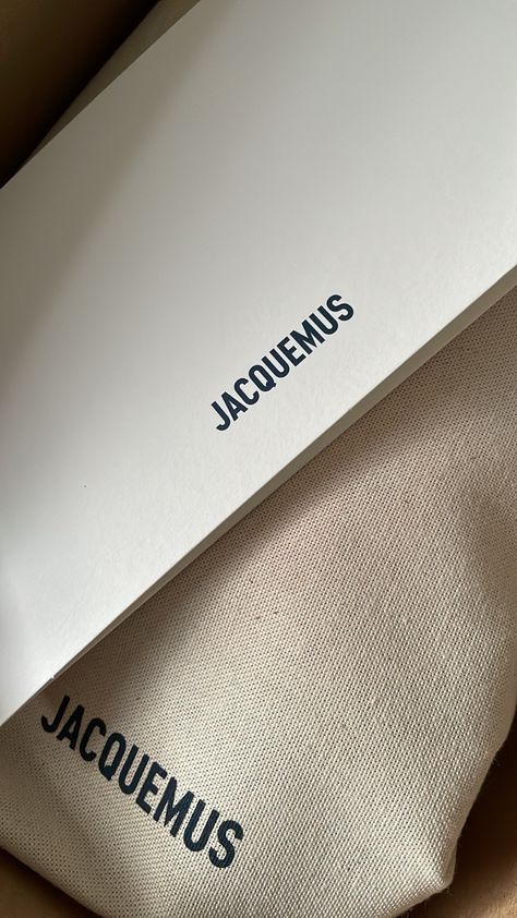 Jacquemus Packaging, Jacquemus Branding, Poste Insta, Jacquemus Aesthetic, Profile Design, Instagram Aesthetic, Dream Life, Packaging Design, Luxury Homes