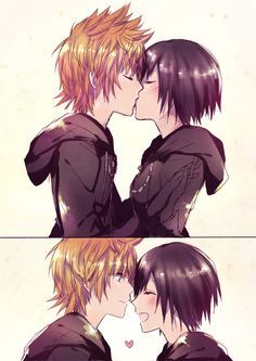 Roxas and Xion they are so cute together Two Anime Characters, Xion Kingdom Hearts, Roxas Kingdom Hearts, Kingdom Hearts Fanart, Kingdom Hearts Art, Kingdom Heart, Kingdom Hearts 3, Manga Couple, Manga Couples