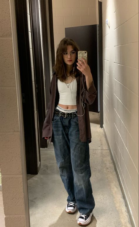 Women Layering Outfits, No Skin Outfits, Grunge Fall Outfits 90s, Kate Stratford Outfits, Basic Y2k Outfits, Y2k Latina Outfits, Soft Grunge Outfits Summer, 90s Soft Grunge Outfits, Basic Grunge Outfits