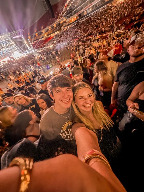 #boyfriend #girlfriend #country #concert #concertphotography #countrymusic #cowgirlfashion #coupleportrait 2015 Coachella, Coachella Aesthetic, Couples Vision Board, Coachella 2015, Festival Dates, Country Couples, Coachella Valley Music And Arts Festival, Concert Aesthetic, Coachella Valley