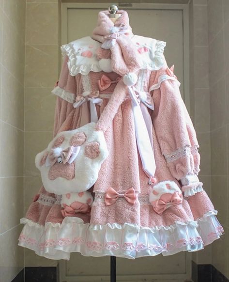 Kawaii Outfit Ideas, 일본 패션, Lolita Outfits, Character Aesthetics, Cat Tail, Sweet Lolita, Really Cute Outfits, Kawaii Clothes, Fancy Outfits