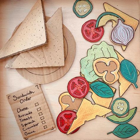 Food Learning Activities For Kids, Food Activity For Toddlers, Paper And Cardboard Crafts, Cardboard Ideas For Kids, Food Crafts For Toddlers, Diy Play Food For Kids, Cardboard Diy Crafts, Diy Play Food, Cardboard Sandwich