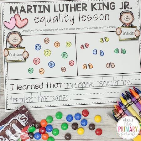 Celebrate equality with these activities for Martin Luther King Day. Kindness activities for Martin Luther King Jr Day Mlk Kindergarten, Martin Luther King Jr Kindergarten, Martin Lither King, Martin Luther King Jr Crafts, Mlk Crafts, Martin Luther King Activities, Mlk Activities, Martin Luther King Jr Activities, Mlk Jr Day