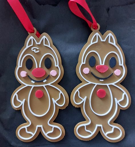 Disney Christmas Gingerbread Svg, Mickey And Minnie Christmas Decorations, Chip And Dale Christmas, Silhouette Cameo Christmas, Mickey Gingerbread, Disney Gingerbread, Disney Xmas, Disney Christmas Decorations, Gingerbread Christmas Tree