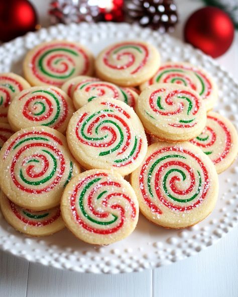 Christmas Cookie Pinwheels - Recipe Amelia Easy July 4th Desserts, Pinwheel Cookies Christmas, 3 Ingredient Butter Cookies, Pinwheel Sugar Cookies, Pinwheel Cookies Recipe, Traditional Christmas Cake, Pinwheels Recipe, Pinwheel Cookies, Cute Christmas Cookies