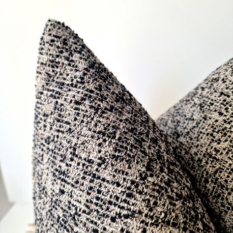 Beautiful boucle pillow cover in black beige tones Heavy weight cotton boucle upholstery fabric looks fabulous and elegant. It's very thick and soft, it doesn't crumple and it keeps its shape. Mix and match it with different patterns in the same colour palette or solid pillow from my collection! It's perfect for coordinate your existing pillows The same fabric in both side Closed by reinforced zipper for greater resistance in daily use. All of my pillows are handcrafted and designed by me with c Tweed Pillow, House Moodboard, Boucle Pillow, Dark Grey Pillow, Gothic Boho, Black Throw Pillow, Black Throws, Pillow Inspiration, Black Throw Pillows