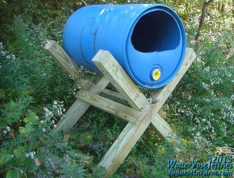 55 gallon drum sand barrel for the driveway Diy Driveway, Barrel Projects, Mountain Farm, 55 Gallon Drum, 55 Gallon, Wooden Pallet Projects, Backyard Fun, Wooden Pallets, Summer Pictures