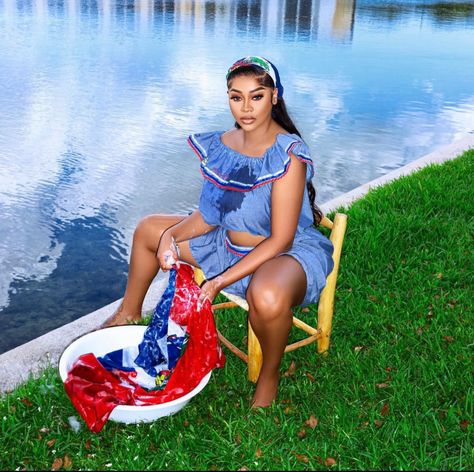 Haitian Flag Aesthetic, Haitian Photoshoot Ideas, Haitian Flag Day Photoshoot, Haitian Photoshoot, Haitian Dress, Haitian Flag Day, Haitian Clothing, Haiti History, Haitian Women