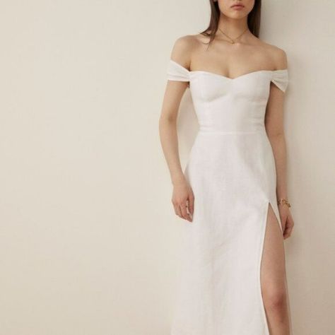 Reformation Bridgton Linen Dress in White Linen Wedding Dress, Rehearsal Dinner Outfits, White Linen Dresses, Dinner Outfit, Rehearsal Dress, White Dress Party, Reformation Dress, White Midi, Just Style