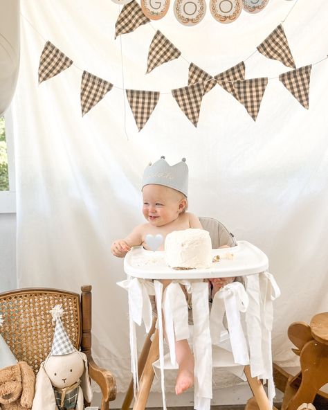 Vintage First Birthday Boy, Baby Party Ideas, Vintage First Birthday, First Birthday Pictures, Birthday Pics, Baby Friends, Baby Boy First Birthday, 1st Birthday Themes, Birthday Inspo