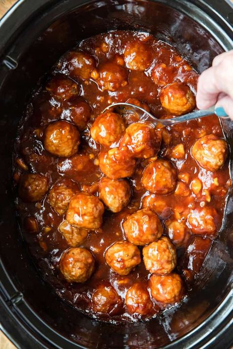 Crockpot Barbecue, Cooking Frozen Meatballs, Hawaiian Meatballs, Barbecue Meatballs, Magical Slow Cooker, Bbq Meatballs, The Magical Slow Cooker, Crock Pots, Crock Pot Meatballs