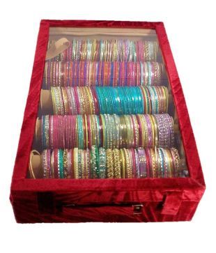 Velvet Diy, Birthday Party Goodie Bags, Front Mehndi Design, Jewelry Closet, Dressing Room Decor, Bangle Box, Personalised Gifts Diy, Bridal Gift Wrapping Ideas, Diy Storage Boxes