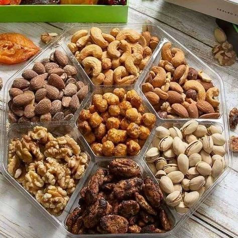 Dry Fruits Benefits, Variety Food, Wedding Packing, Biscuits Packaging, Assorted Nuts, Simple Family Meals, Organic Snacks, Tastemade Recipes, Healthy Food Dishes