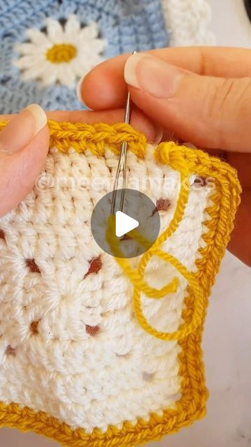 Crochet Granny Square Without Holes, Invisible Join Granny Squares, How To Finish Off A Granny Square, Crochet Help, Invisible Join, Joining Granny Squares, My Granny, Crochet Knit Stitches, Knit Stitches