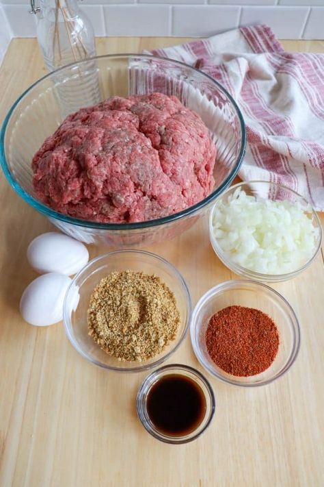 The Best Hamburger Pattie Recipe - beyond delicious, this is a must make! Basic Burger Recipe, Make Your Own Hamburger Patties, Best Beef Patty Recipe, Recipe Hamburger Meat, Best Bbq Burgers Hamburger Recipes, Hamburgers Recipes Hamburger Patties, Hamburg Patty Recipes, Loaded Hamburger Patties, Great Hamburger Recipes