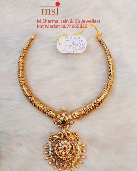 Kada Necklace Gold, Kanthi Necklace Gold, Hansli Necklace Gold, Kante Designs Latest, Kanti Necklace Designs Gold, 10grams Gold Necklace Designs, Kanti Necklace Designs, Indian Bride Jewellery, South Indian Bride Jewellery