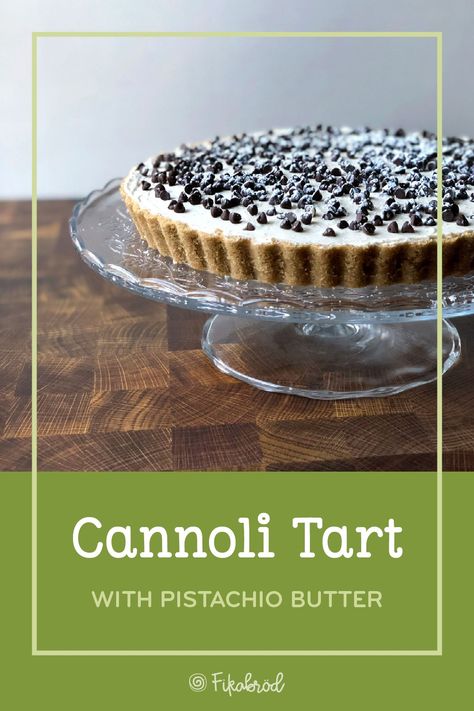 Tastes just like a cannoli! ♥︎ fikabrodbox.com #cannoli #tarts Cannoli Filling, Pistachio Butter, Tart Pan, Cannoli, Graham Cracker Crust, Ground Cinnamon, Confectioners Sugar, Mini Chocolate Chips, Vegetarian Cheese