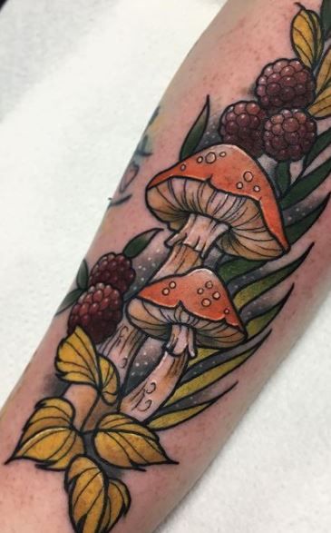 Mushroom Tattoo Ideas, 42 Tattoo, Mushroom Tattoo, Kunst Tattoos, Mushroom Tattoos, Theme Tattoo, Tatuaje A Color, Traditional Tattoo Art, Up Tattoos