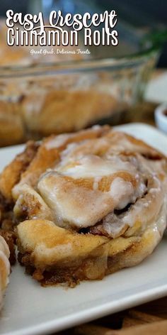 Easy Crescent Cinnamon Rolls are ooey, gooey, filled with a sugar, cinnamon and pecan mixture, then topped with icing. #dessertideas #baked #bakery #deliciousdesserts #greatgrubdelicioustreats Crescent Cinnamon Rolls, Easy Cinnamon Roll Recipe, Cinnamon Crescent Rolls, Easy Cinnamon Rolls Recipe, Rolls Easy, Crescent Recipes, Cinnamon Roll Recipe, Cinnamon Rolls Easy, Cinnamon Pecans