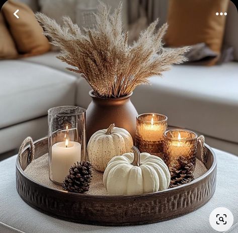 Autumn Tray Decor Living Room, Fall Decor Ideas For Kitchen, Living Room Tray Decor, Autumn Centrepiece, Dining Table Fall Decor, Tray Decoration Ideas, Autumn House Decor, Table Tray Decor, Fall Tray Decor