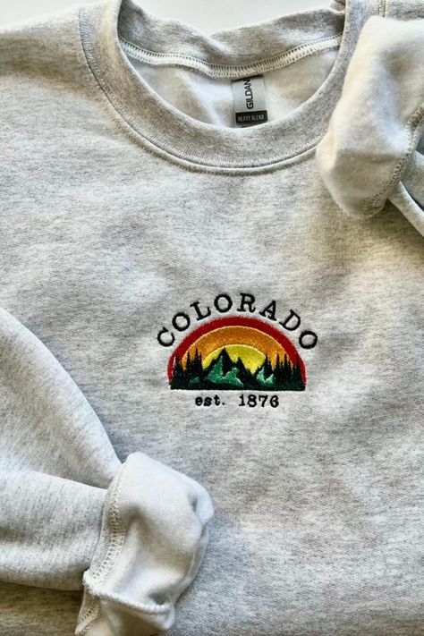 Colorado Sweatshirt, Crewneck Embroidery, Vintage Crewneck Sweatshirt, Vintage Pullovers, Embroidered Crewneck, Vintage Crewneck, Sweatshirt Vintage, Embroidered Sweatshirt, Color Shirt