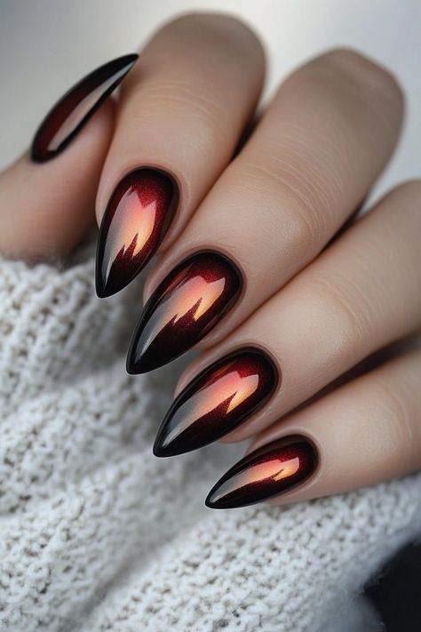 Orange Chrome Nails Halloween, Fall Gel Nails Designs Halloween, Crome Nails Halloween, Black And Orange Chrome Nails, Fall Chrome Nail Colors 2024, Nail Autumn 2024, Halloween Nails Chrome, Fall Chrome Nails 2024, Chrome Autumn Nails