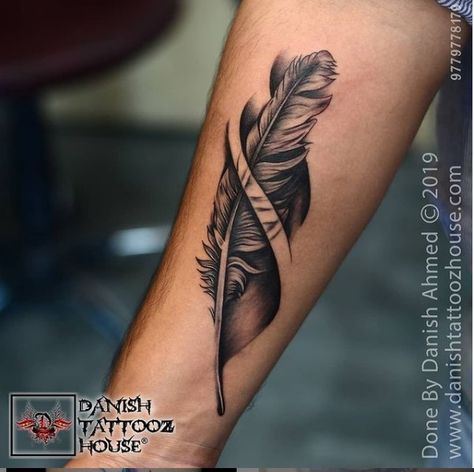 Feather Tattoo Men, Eldritch Tattoo, Tattoo Plume, Feather Tattoo For Men, Feather Tattoo Arm, Small Feather Tattoo, Feather With Birds Tattoo, Armband Tattoos, Armband Tattoo Design