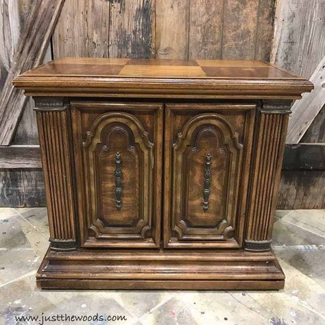 Goodwill accent table gets a makeover. See how to paint furniture with layers on this ornate vintage cabinet in shades of blue. #paintedfurnitureideas #paintedfurnituretechniques #layeringpaintonfurniture howtopaintlayers #furniturepaintingtechniques #bluepaintedfurniture #lightbluepaintedfurniture Ornate Furniture Makeover, Ornate Dresser Makeover, Ornate Dresser, Paint On Furniture, Painted Furniture Ideas, How To Paint Furniture, Blue Painted Furniture, Hand Painted Dressers, Furniture Painting Tips