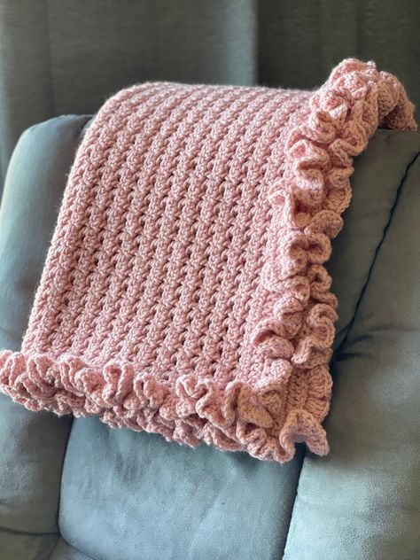 Ruffle Blanket, Pink Throw Blanket, Pink Throw, Baby Girl Blanket, Pink Throws, Blanket Handmade, Handmade Blanket, Blanket Baby