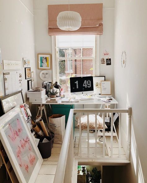 20 Clever hallway, stairs and landing ideas you need to see | Fifi McGee | Interiors + Renovation Blog Small Landing Ideas, Small Landing Ideas Upstairs, Upstairs Landing Ideas, Landing Ideas Upstairs, Mcgee Interiors, Stairs And Landing Ideas, Hallway Stairs And Landing, Fifi Mcgee, Staircase Layout