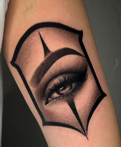 Payasa Eye Tattoo, Chicano Eye Tattoo, Women Eyes Tattoo, Clown Eye Tattoo, Woman Eyes Tattoo, Realistic Eyes Tattoo, Girlfriend Eyes Tattoo, Mexican Style Tattoos, Chevy Tattoo