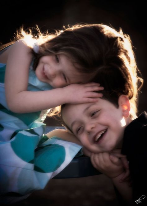 siblings Boy And Girl Love, Brother Sister Photography, Brother Sister Pictures, Brother Sister Photos, Sisters Movie, Love Wallpapers, Baby Boy And Girl, Sister Photography, I Love My Brother