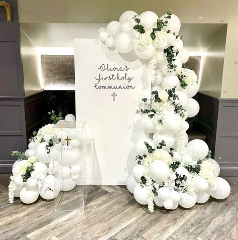 First Holy Communion 🕊️ #holycommunion #communion #whiteballoons #weddingbackdrop #weddingballoons #ukballoons #ukballoonstylist… | Instagram First Communion Balloon Arch, 1st Holy Communion Decorations, 1st Holy Communion Party Ideas, First Communion Balloon Garland, First Communion Balloons, First Communion Decorations Backdrop, First Communion Backdrop Ideas, First Holy Communion Decoration Ideas, First Communion Backdrop