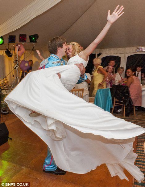 Awesome Beatles-themed wedding! Pinning for my Pinterest friend @Kristin Lundgren and my real life friend @Dave Anderl ! Beatles Themed Wedding, Beatles Wedding, Road Cake, Sixties Dress, Sgt Pepper, Love Me Do, Abbey Road, Tie The Knot, Music Fans