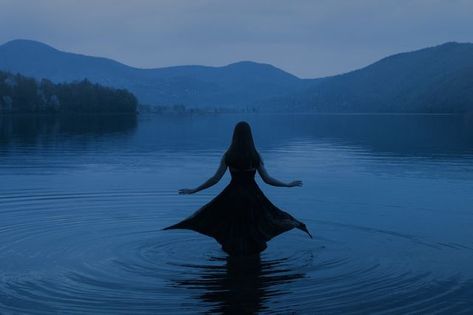 Jonna Jinton, Ethereal Photography, Lake Photoshoot, Water Nymphs, Girl In Water, Foggy Morning, Sea Witch, The Mist, Wild Woman