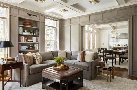 Traditional Living Rooms, Grey Walls Living Room, Traditional Family Room, Kitchen Designer, Living Room Decorating Ideas, Color Decor, Living Room Decorating, Sunrooms, Traditional Living