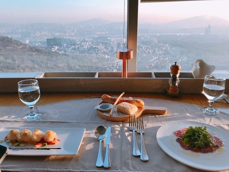 15 Restaurants In Seoul With The Best Unobstructed High Rise Views Lotte Hotel Seoul, Cool Restaurants, Han River, Cool Restaurant, Fine Restaurant, French Restaurants, Honeymoon Travel, Romantic Places, Traditional Korean