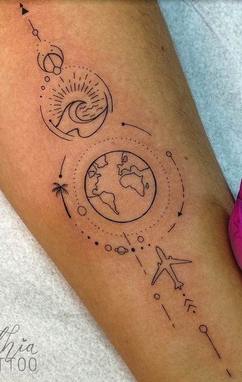 Simplicity Tattoos, Tropisches Tattoo, Science Tattoos, Globe Tattoos, Tattoos For Lovers, Inspiration Tattoos, Spine Tattoos, Dream Tattoos, Dope Tattoos