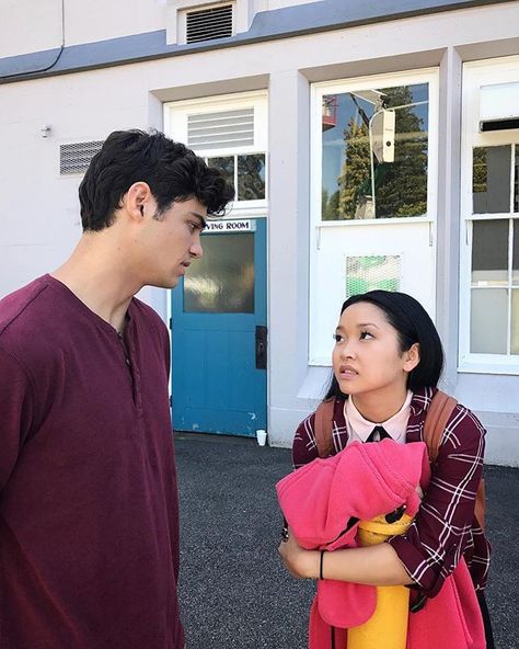 Her: Wait— how much longer do we have to wait until #toalltheboysivelovedbefore comes out?? Him: Just one more week! #toalltheboysivelovedbefore #behindthescenes Jean Peters, Noah Centineo, Lana Condor, Yennefer Of Vengerberg, Lara Jean, Jenny Han, Sarah Michelle Gellar, Movie Couples, Romantic Movies