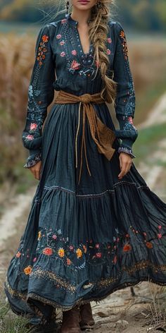 Retro Bohemia Style Dress Bohemia Style, Elegant Attire, The Beauty Of Nature, Linen Casual, Vintage Maxi Dress, Super Cute Dresses, Velvet Fashion, Elegant Outfit, Linen Dress