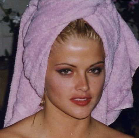 Anna Smith, Nicole Smith, Anna Nicole Smith, Anna Nicole, See Ya, Sarah Michelle Gellar, Celebrity Moms, Amanda Seyfried, Blonde Bombshell