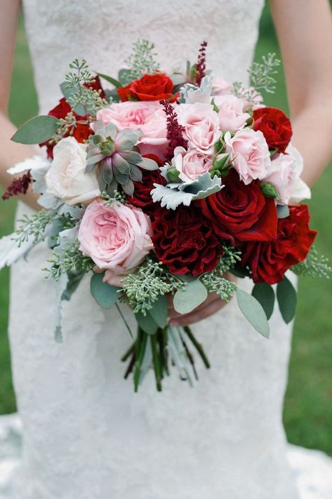 Red Bridal Bouquet, Red Bouquet Wedding, Red Wedding Flowers, Red Bouquet, Red And Pink Roses, Boda Mexicana, Prom Flowers, Succulent Wedding, White Wedding Flowers