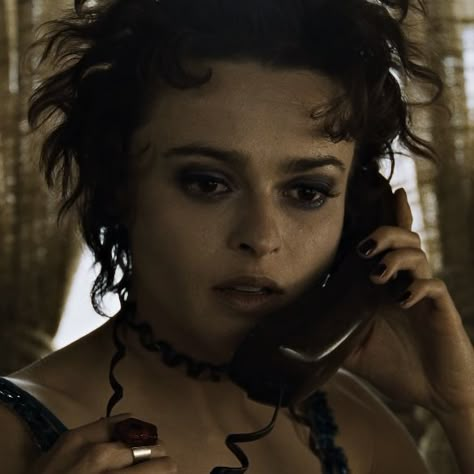 Marla And Tyler, Films Aesthetic, Lana Hot, Tv Static, Marla Singer, Tyler Durden, Disney Gif, Where Is My Mind, Bonham Carter